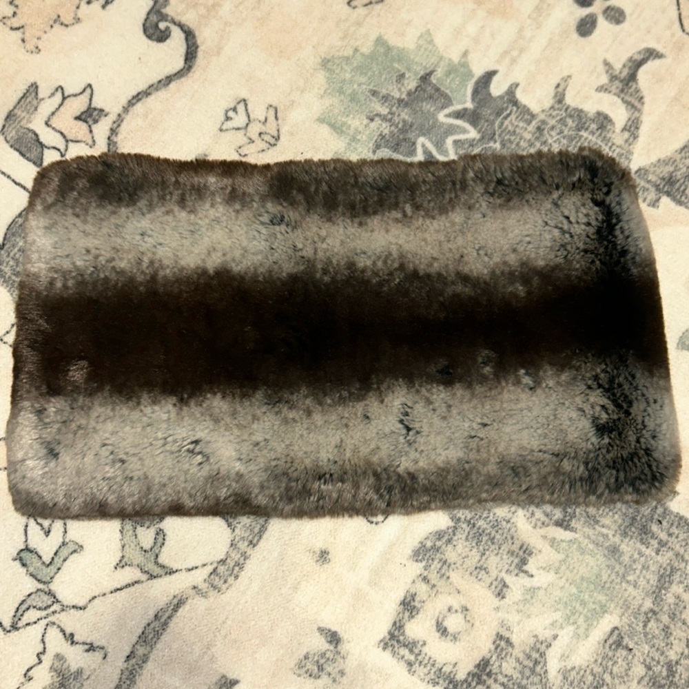 Badgley Mischka Faux Fur Neck Wrap